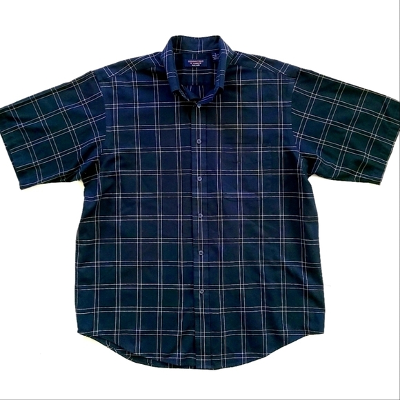 3/$20 Roundtree & Yorke Blue Square Button Up Shirt - Picture 1 of 6
